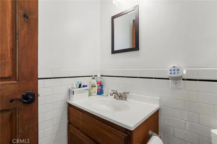Detached Suite Bathroom