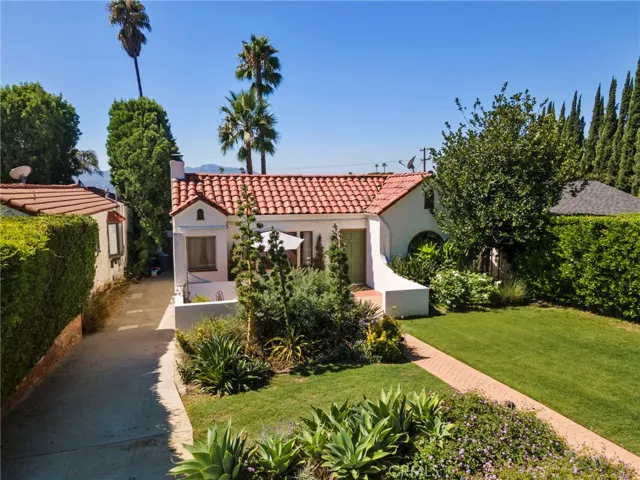 2028 Rangeview Drive, Glendale, California 91201
