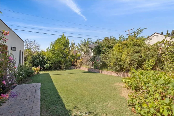 2028 Rangeview Drive, Glendale, California 91201