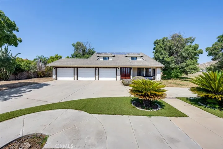 27080 Vinewood Place, Moreno Valley, California 92555