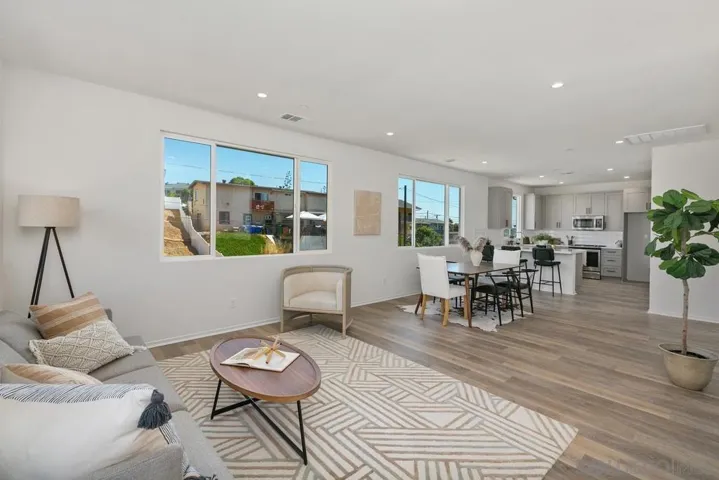 5267 Trinidad Way, San Diego, California 92114