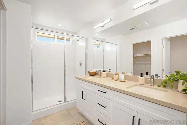 5267 Trinidad Way, San Diego, California 92114