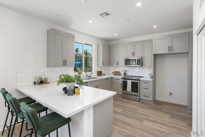 5267 Trinidad Way, San Diego, California 92114