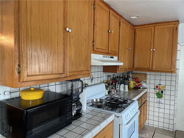 Kitchen cabinets