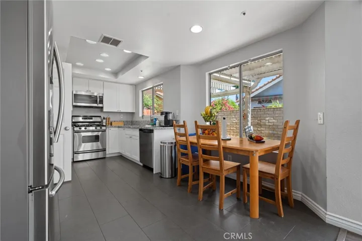 13580 Betsy Ross Court, Fontana, California 92336