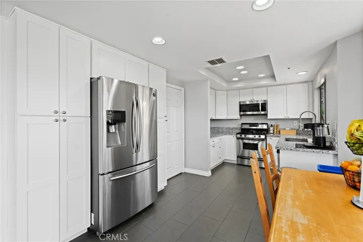 13580 Betsy Ross Court, Fontana, California 92336