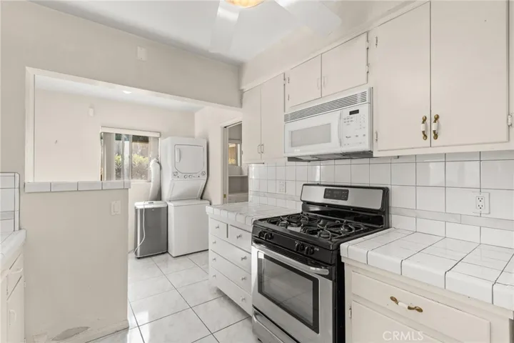 144 E Loma Alta Drive, Altadena, California 91001