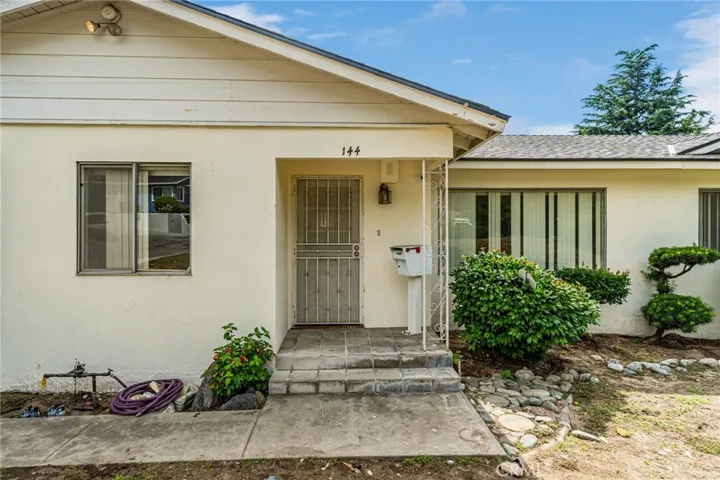 144 E Loma Alta Drive, Altadena, California 91001