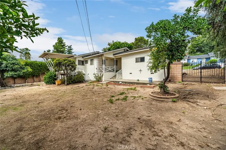 144 E Loma Alta Drive, Altadena, California 91001
