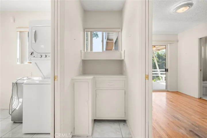 144 E Loma Alta Drive, Altadena, California 91001
