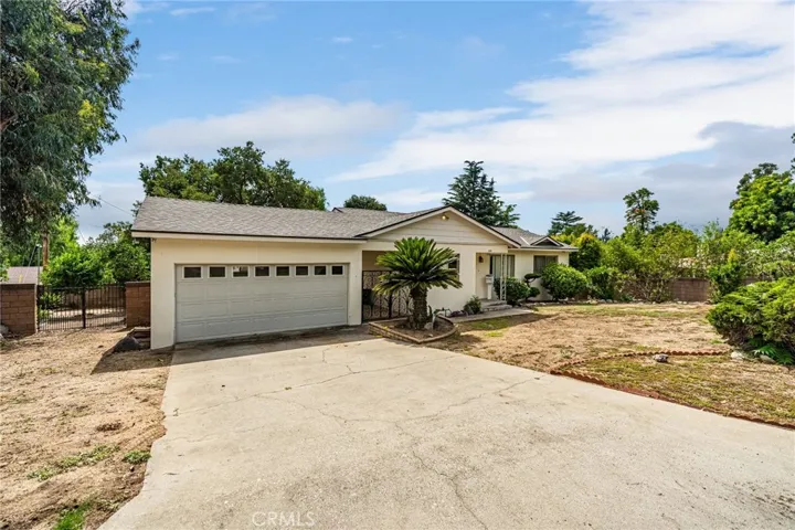 144 E Loma Alta Drive, Altadena, California 91001