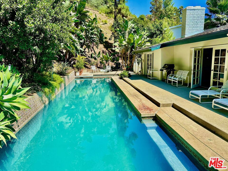 6433 Tahoe Drive, Los Angeles, California 90068, 4 Bedrooms Bedrooms, ,3 BathroomsBathrooms,Residential Lease,For Rent,Tahoe,23309441