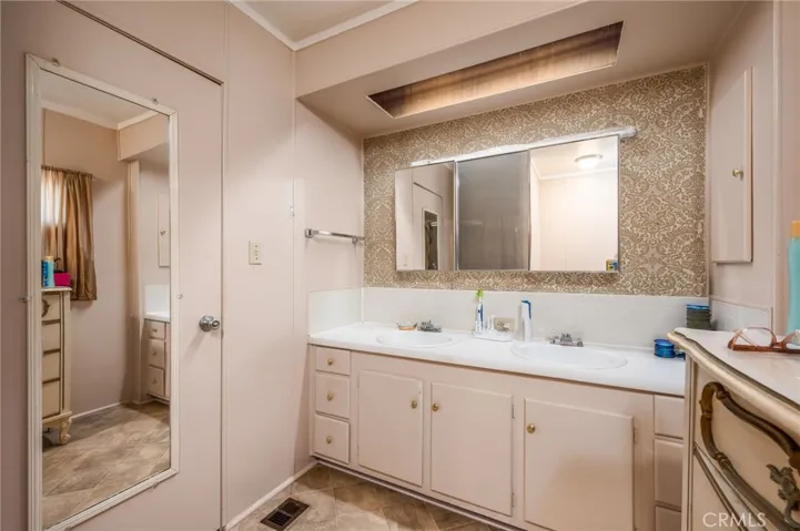 750 E Carson Unit 116, Carson, California 90745