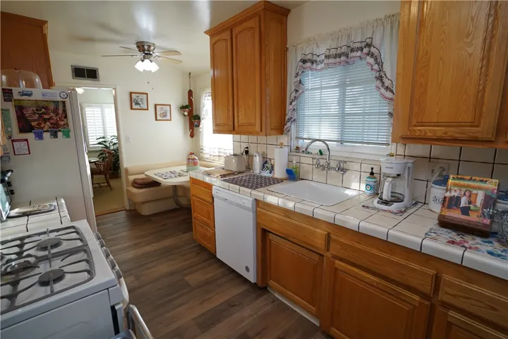 15611 Yermo Street, Whittier, California 90603