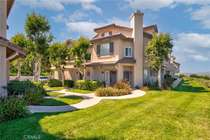 7907 E Viewrim Drive, Anaheim Hills, California 92808