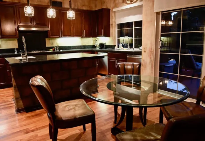 Kitchen 1