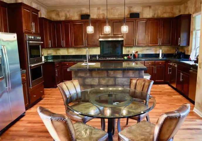 Kitchen 2