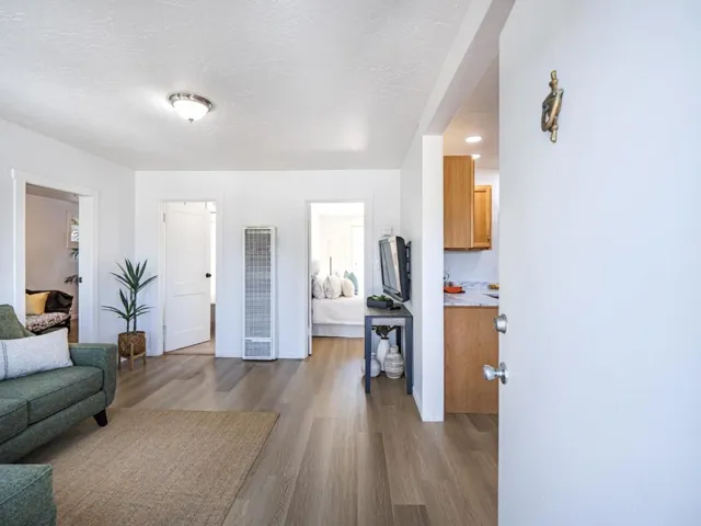 337 Dufour Street, Santa Cruz, California 95060