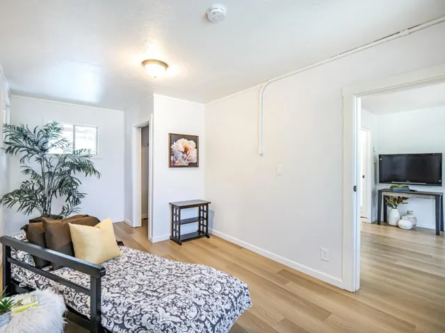 337 Dufour Street, Santa Cruz, California 95060