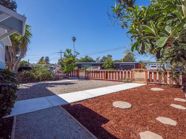 337 Dufour Street, Santa Cruz, California 95060