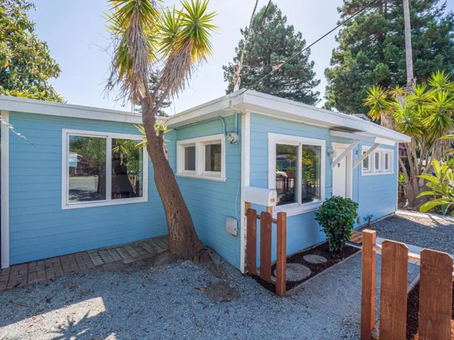 337 Dufour Street, Santa Cruz, California 95060