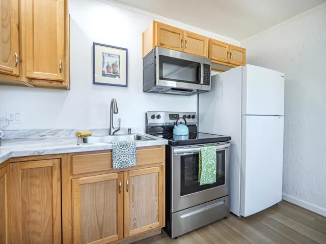 337 Dufour Street, Santa Cruz, California 95060