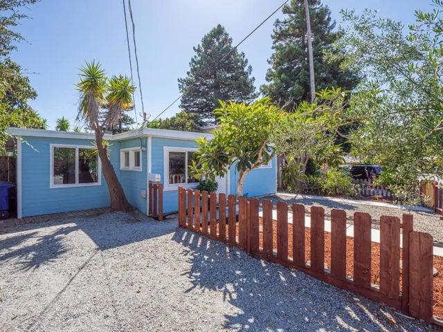 337 Dufour Street, Santa Cruz, California 95060