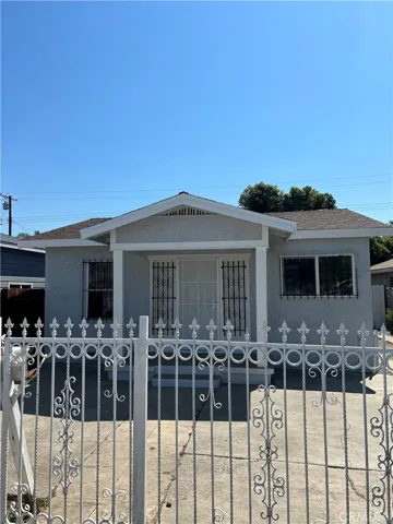 704 W Cressey Street, Compton, California 90222