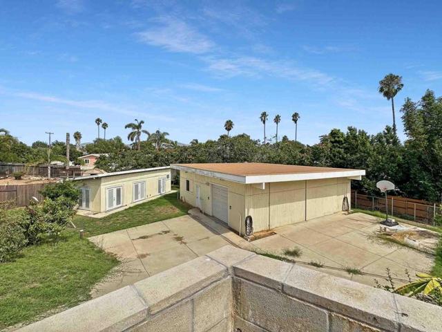 319 Salina Court, Vista, California 92083