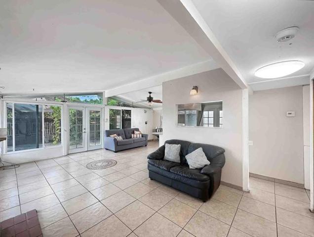 319 Salina Court, Vista, California 92083