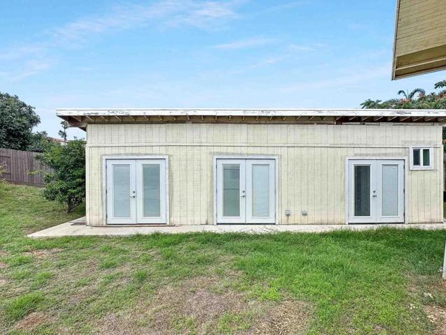 319 Salina Court, Vista, California 92083