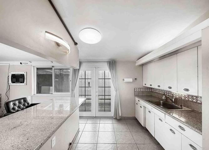 319 Salina Court, Vista, California 92083