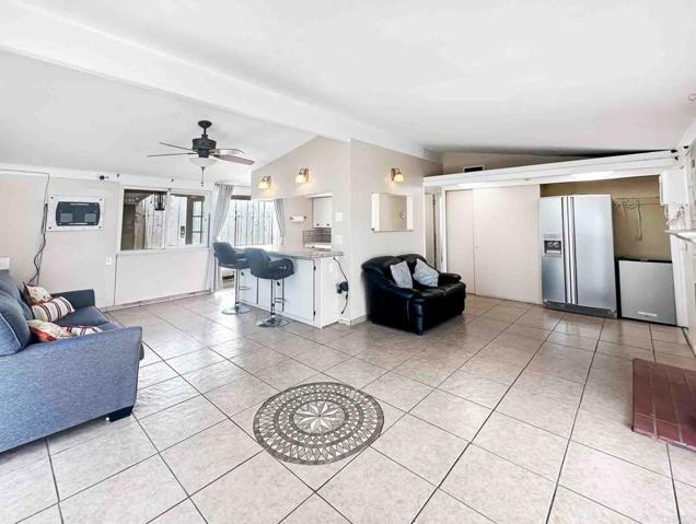 319 Salina Court, Vista, California 92083