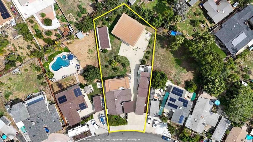 319 Salina Court, Vista, California 92083