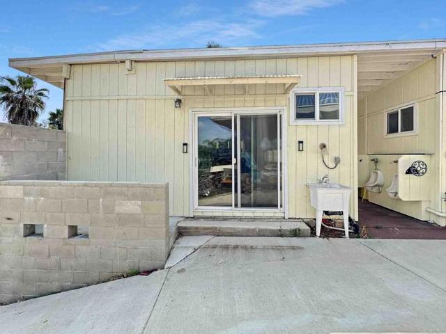 319 Salina Court, Vista, California 92083