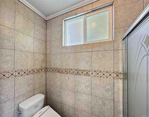 319 Salina Court, Vista, California 92083