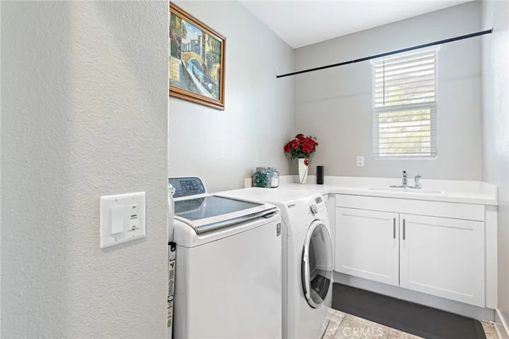 19018 Chestnut Glen Court, Canyon Country, California 91387