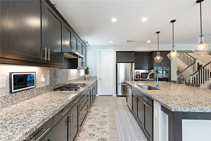 19018 Chestnut Glen Court, Canyon Country, California 91387