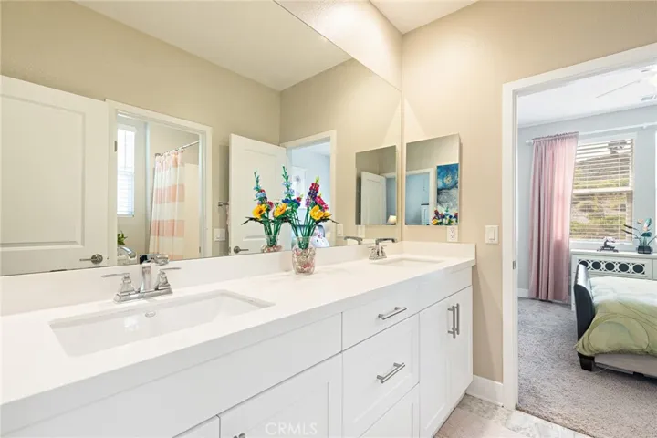 19018 Chestnut Glen Court, Canyon Country, California 91387
