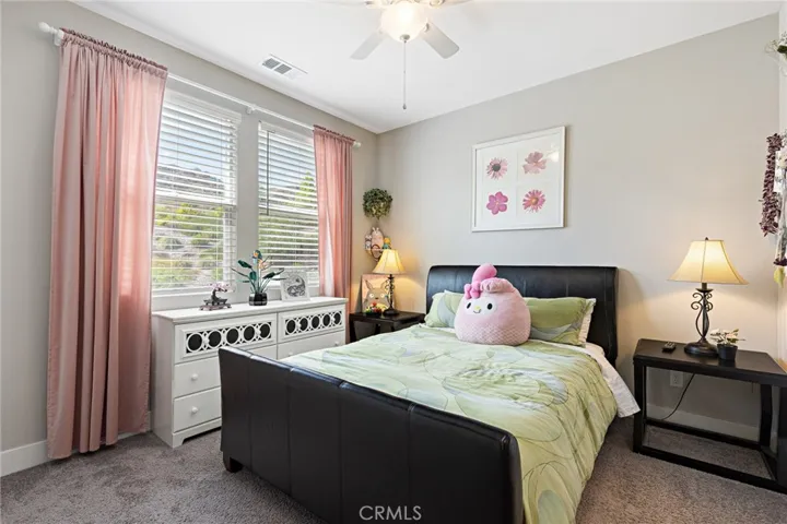 19018 Chestnut Glen Court, Canyon Country, California 91387