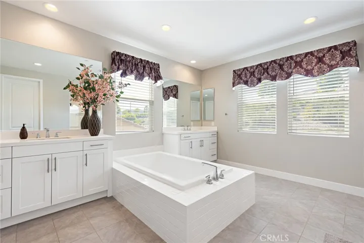 19018 Chestnut Glen Court, Canyon Country, California 91387