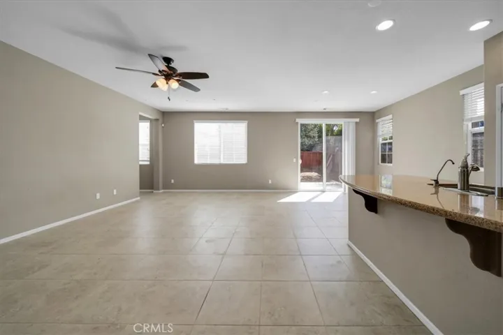 46534 Primrose Avenue, Temecula, California 92592