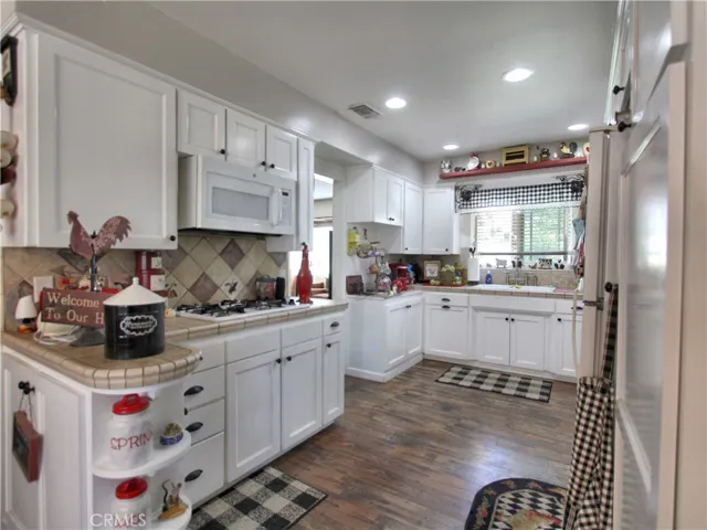 10922 Bryant Street, Yucaipa, California 92399
