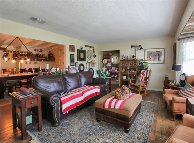 10922 Bryant Street, Yucaipa, California 92399