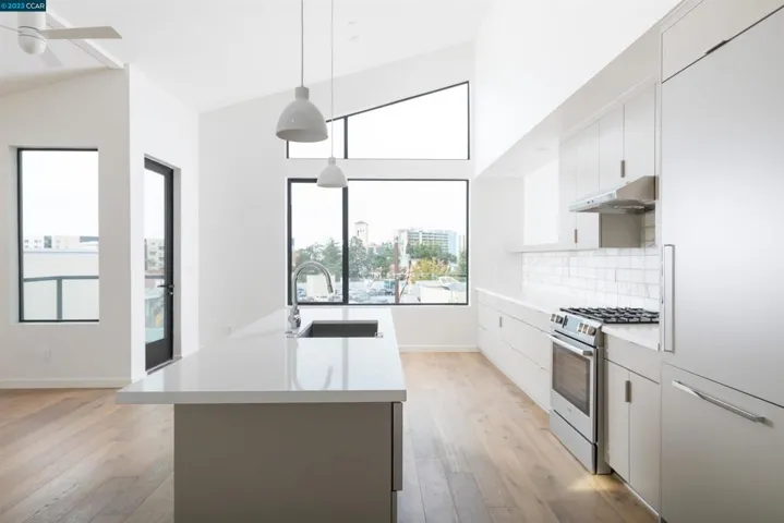 58 Vernon Street, Oakland, California 94610