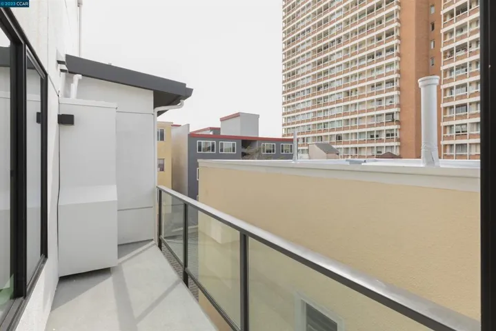 58 Vernon Street, Oakland, California 94610
