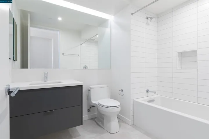 58 Vernon Street, Oakland, California 94610
