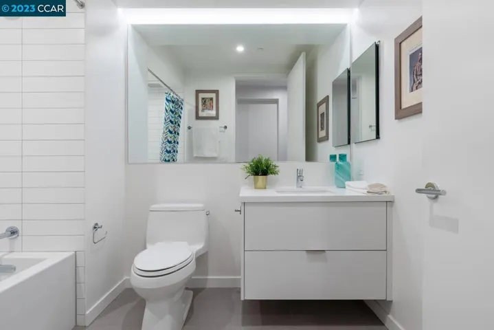 58 Vernon Street, Oakland, California 94610