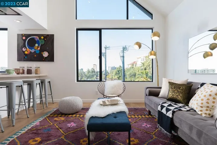 58 Vernon Street, Oakland, California 94610