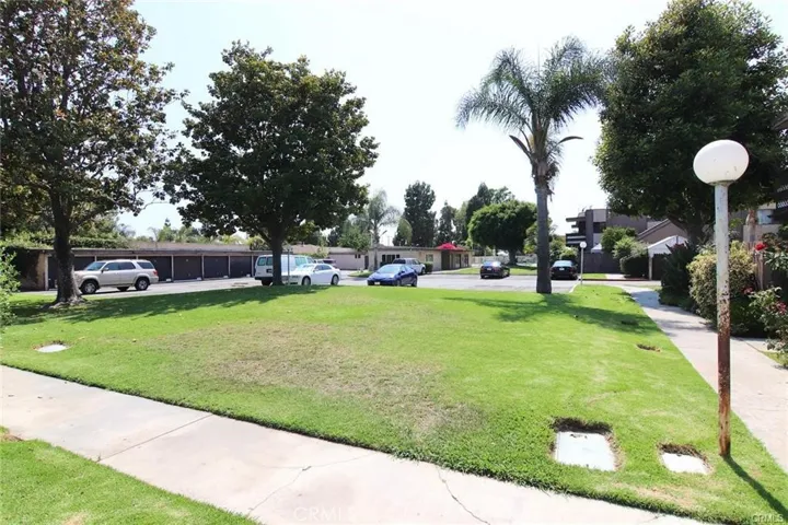 609 S Newhope Street Unit 33, Santa Ana, California 92704